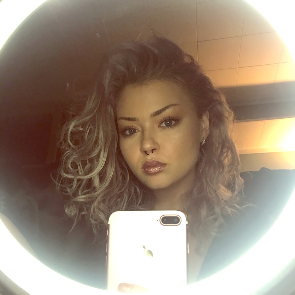 Meet your Posher, Jasmine